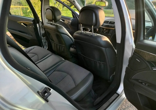 Mercedes-Benz Klasa E cena 21900 przebieg: 370000, rok produkcji 2007 z Rzeszów małe 436